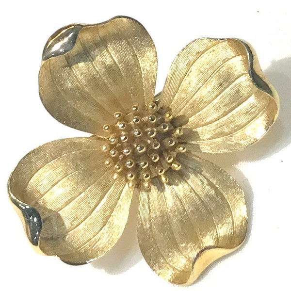 Vintage Petite Crown Trifari Textured  Gold Tone Dogwood Flower Brooch