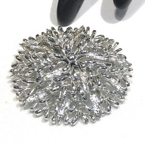 Pretty Vintage Textured Open Work Tiered Floral  Brooch