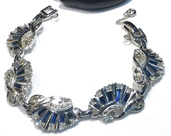 Beautiful Vintage  Lustern  Blue Baguette, Clear Rhinestone Art Deco Style Bracelet