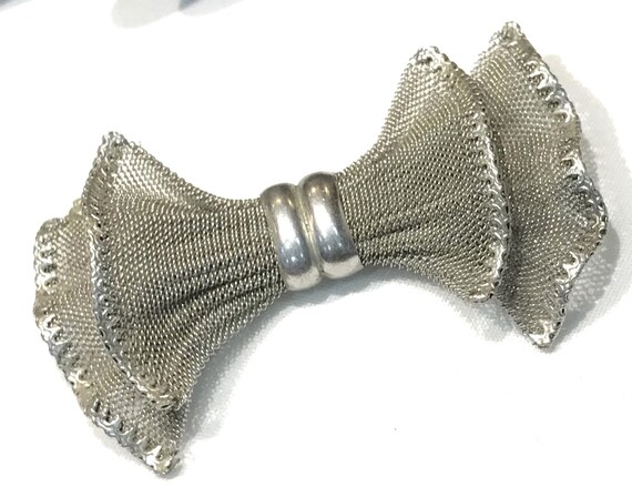 Nice Large Vintage Silver Tone Double Mesh Bow Br… - image 1