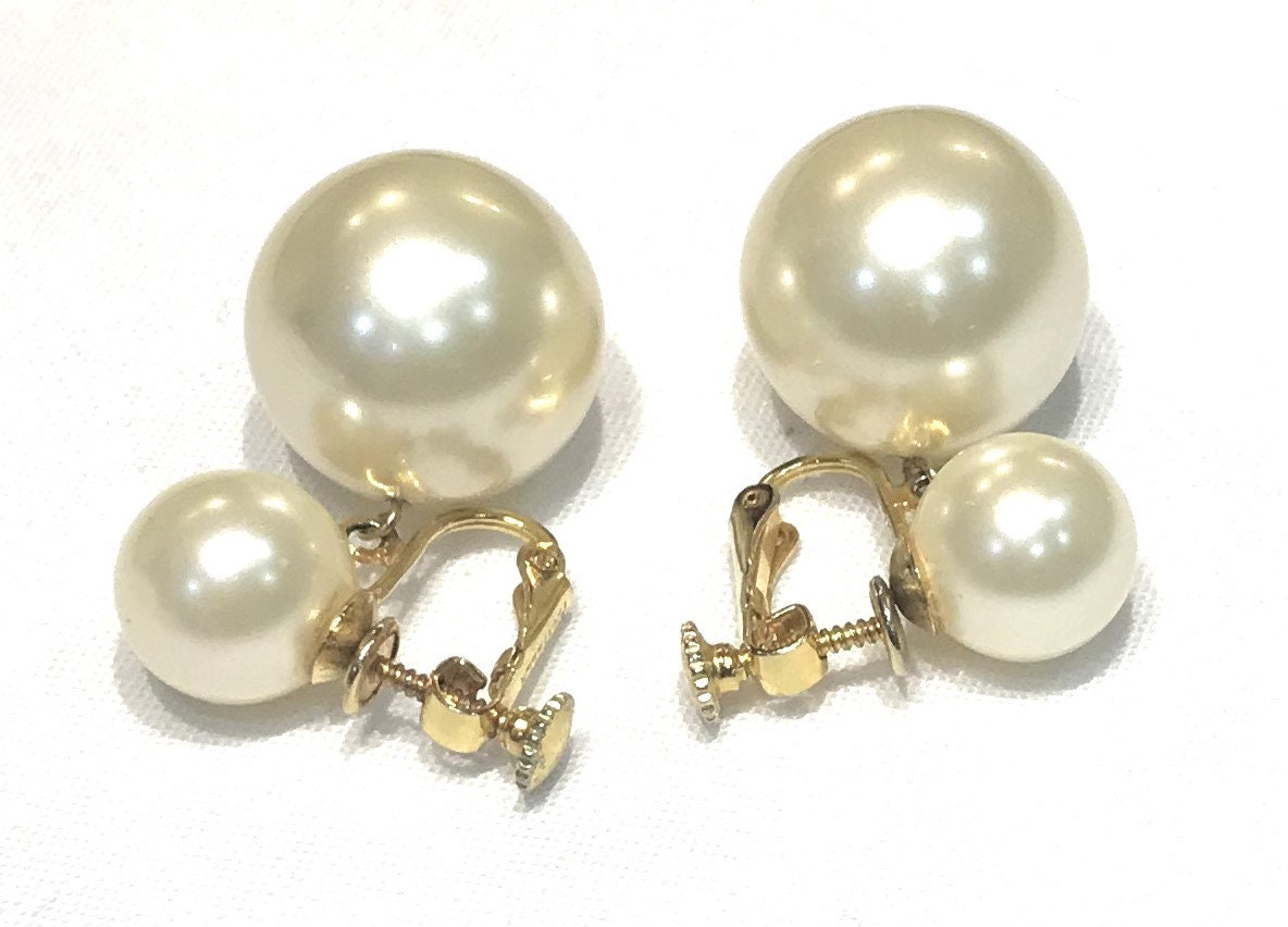 SilentWhisperVintage Pretty Vintage Marvella Faux Pearl Dangle Earrings