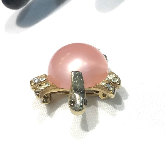 This Sweet Vintage Pink Lucite Moonglow, Smoky an… - image 2