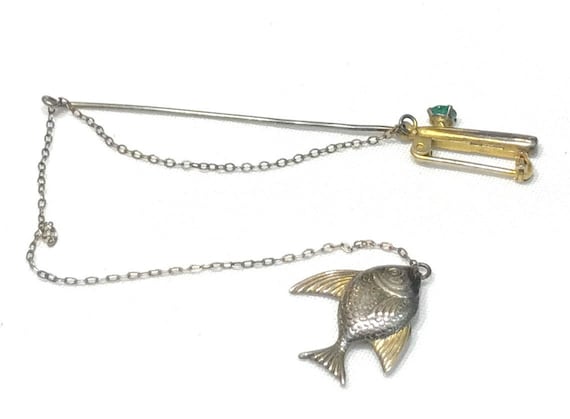 Nice Vintage Sterling Gold Vermeil Fishing Rod With Fish and Green  Rhinestone Scatter Pin Brooch 