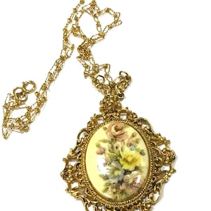 Pretty Vintage Florenza  Victorian  Style Painted Porcelain Floral Scene Pendant
