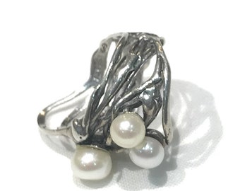 Vintage Israel Sterling Silver Brutalist Style  Cultured Pearl Ring