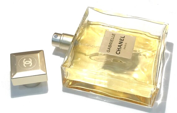 CHANEL GABRIELLE レディース香水瓶　100mL GABRIELLE CHANEL Eau de Parfum Spray (EDP) - 3.4 FL. OZ