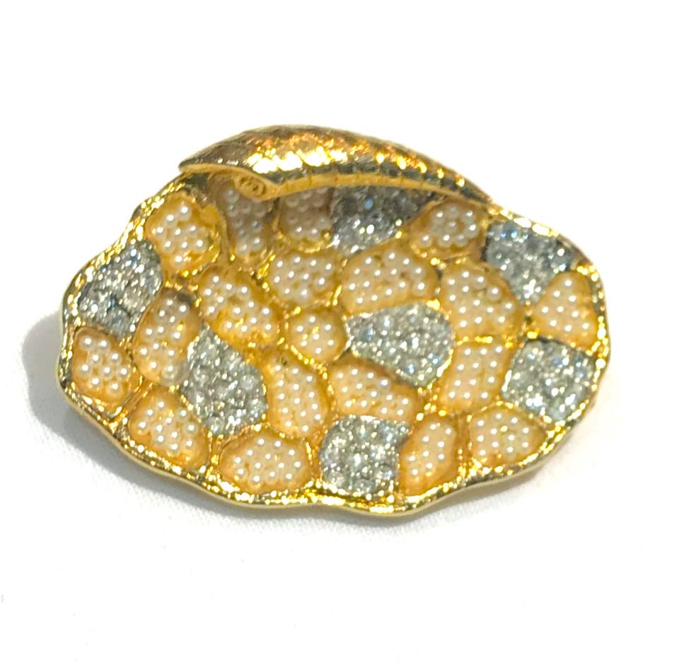Nice Vintage Craft Faux Pearls and Clear Rhinestones Clam Shell Brooch