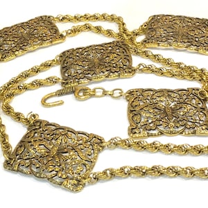 Vintage Accessocaraft NYC chunky gold tone link chain belt with rhinestone charm ACCESSOCRAFT NYC Beautiful Gold Tone Big link Chain Belt  main image 2