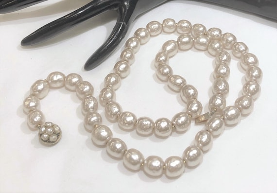 Beautiful Vintage Miriam Haskell Baroque Pearl Str