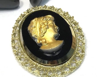 Beautiful Vintage Black Glass and Gold Tone Lady Cameo Brooch/Pendant