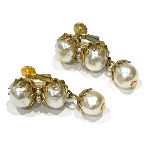 Pretty Vintage Miriam Haskell Baroque and Seed Pearl Dangle Earrings