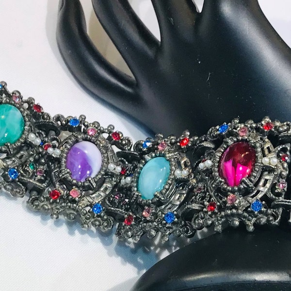 Beautiful Chunky Vintage Ornate Multi Coloured Swirled Cabochon and Rhinestone, Faux Seed Pearl Bracelet