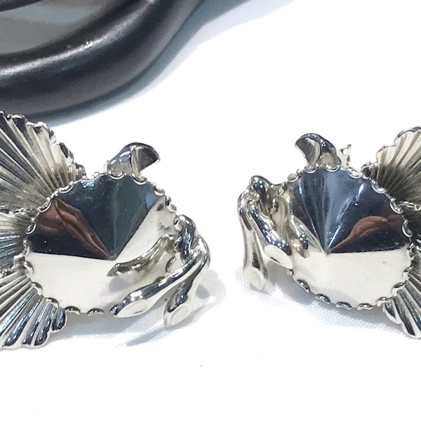 Large Vintage Jewels by Julio Flower Design Earrings