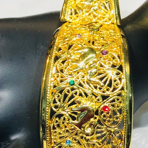 Beautiful Camrose & Kross JBK (Jacqueline Bouvier Kennedy) Multi Coloured Crystal shops Elephant Hinged Bangle
