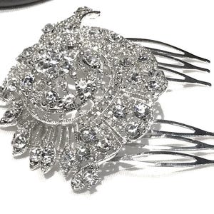 Pretty  Vintage Clear Rhinestone Bonnet Shape Hair Comb