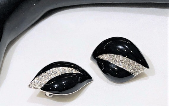 Nice Shiny Joan Rivers Clear Rhinestones and Bla