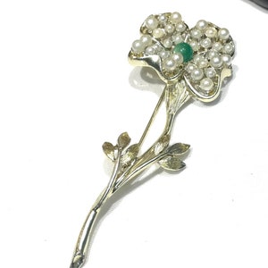 Vintage Coro Pegasus Faux Pearl and Green Moon Glow Flower Stem Brooch