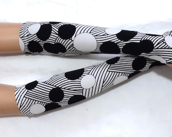 Extra lang, armwarmers, zwart en wit, jersey, rekbaar, vingerloze handschoenen, gothic, punk, met duimgaten. IDEAAL voor HAAR