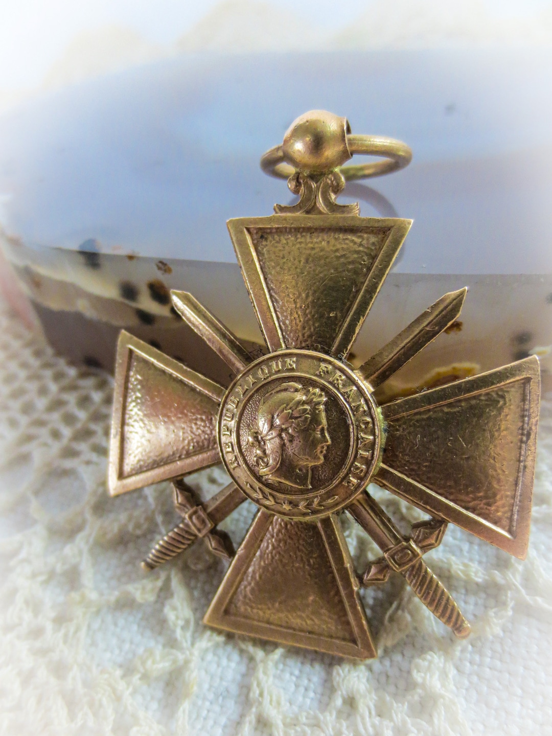 WWI French Bronze Star Military Medal, 19141918, Republic Francaise