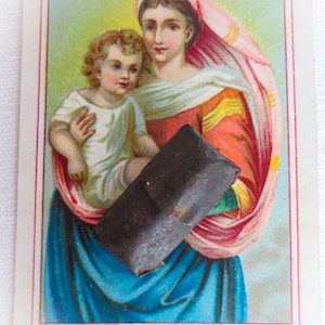 Pocket Saint, Santo Bambino di Praga - Santo Poilu della seconda guerra mondiale, capsula di metallo in miniatura con la Vergine Maria