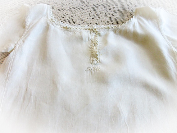 Antique French Linen Nightgown: Monogrammed Heavy… - image 5