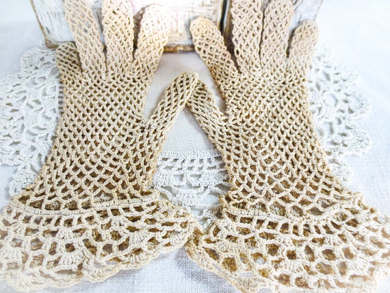 French Antique Crocheted Gloves - Lace Vintage Gl… - image 4