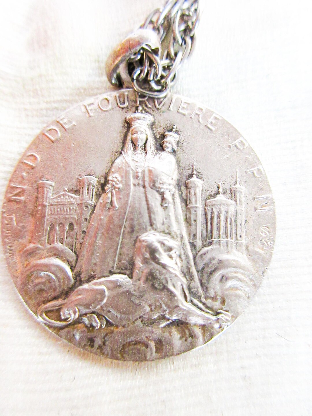 Lot De Pendentifs Religieux Anciens En Argent - Occasion, Vintage