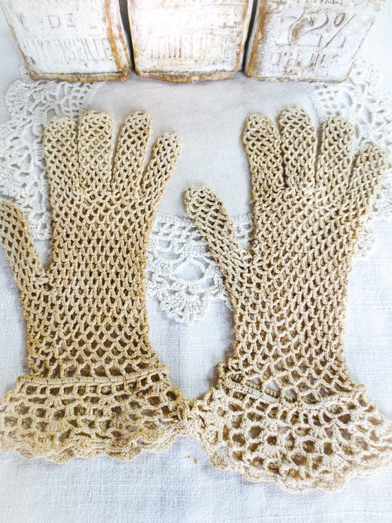 French Antique Crocheted Gloves - Lace Vintage Gl… - image 3