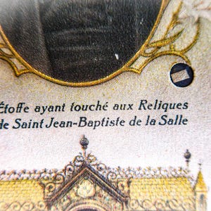 Französische Gebetsreliquienkarte - Saint JeanBaptiste de la Salle, Relikt zweiter Klasse, französische Antiquität, religiöse Heilige Karte, 300 Jahre Jubiläumskarte