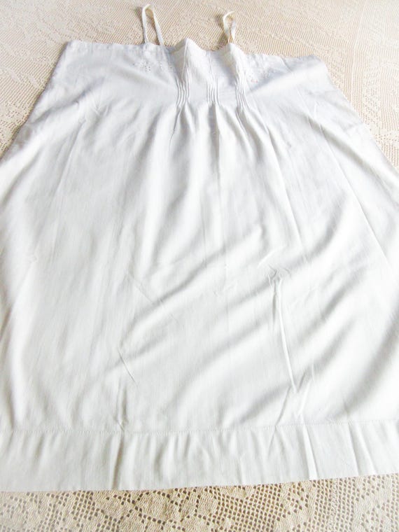 Antique French Linen Slip: Lace Trim Chemise, Siz… - image 2