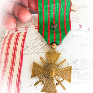 WWI French Bronze Star Medal: Croix de Guerre, Republic Francaise