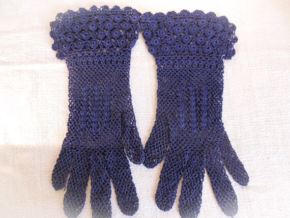 French Antique Crocheted Gloves - Lace Vintage Gl… - image 2