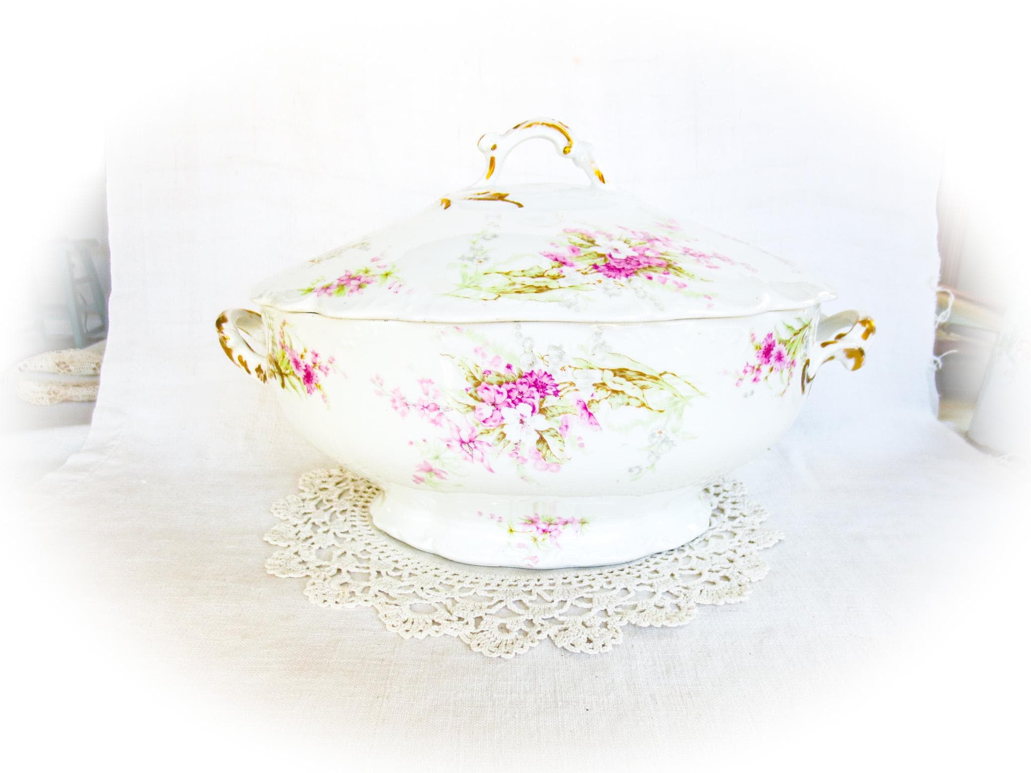 リモージュ磁器スープチューリーン：エリートフローラルサービング