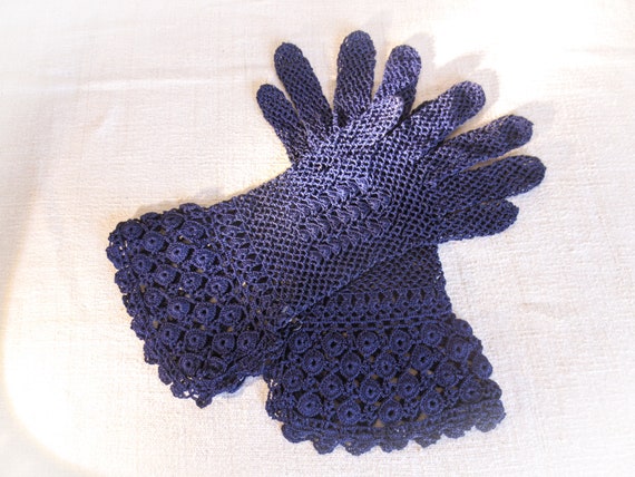 French Antique Crocheted Gloves - Lace Vintage Gl… - image 7