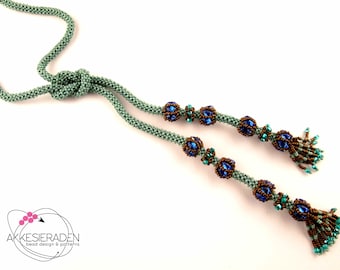 English pattern for The Charleston lariat