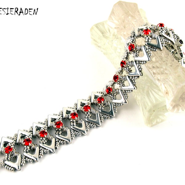 English pattern for the  Mountain tops bracelet