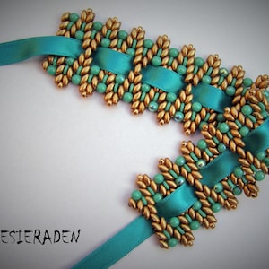 English pattern for the  Ribbon Bracelet Zig Zag with super duo beads