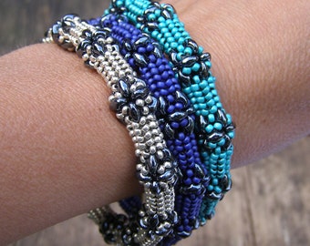 English pattern for the Superduo Bangle, a bangle made with superduo beads and seedbeads