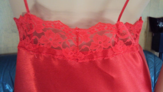 VTG JENELLE of CALIFORNIA Red Wet looking Satin &… - image 9