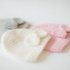 Cashmere baby hat with bow / newborn girl beanie / hand knit hat / baby girl hat / baby shower gift / newborn photo prop image 3