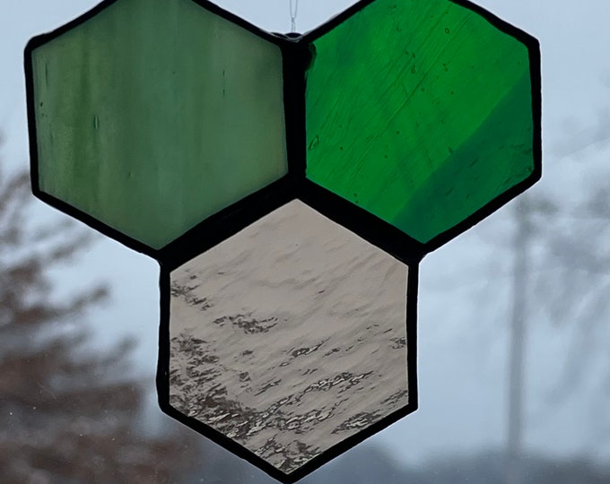 Honeycomb Stained Glass Suncatcher green ornament home decor