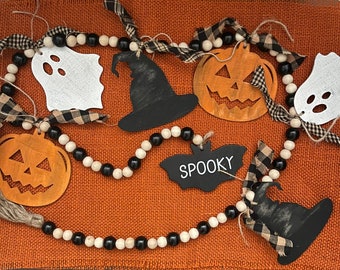 Primitive Halloween Wood Bead Girlanda z postarzanych drewnianych ozdób Homespun Fabric