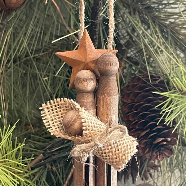 Primitive Christmas Nativity Ornament Rusty Star Wood Clothespin Burlap Handmade (1)