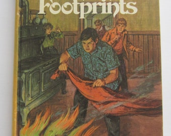 The Three Investigators, #15 Mystery Of The Flaming Footprints, Alfred Hitchcock, First Edition Print HB