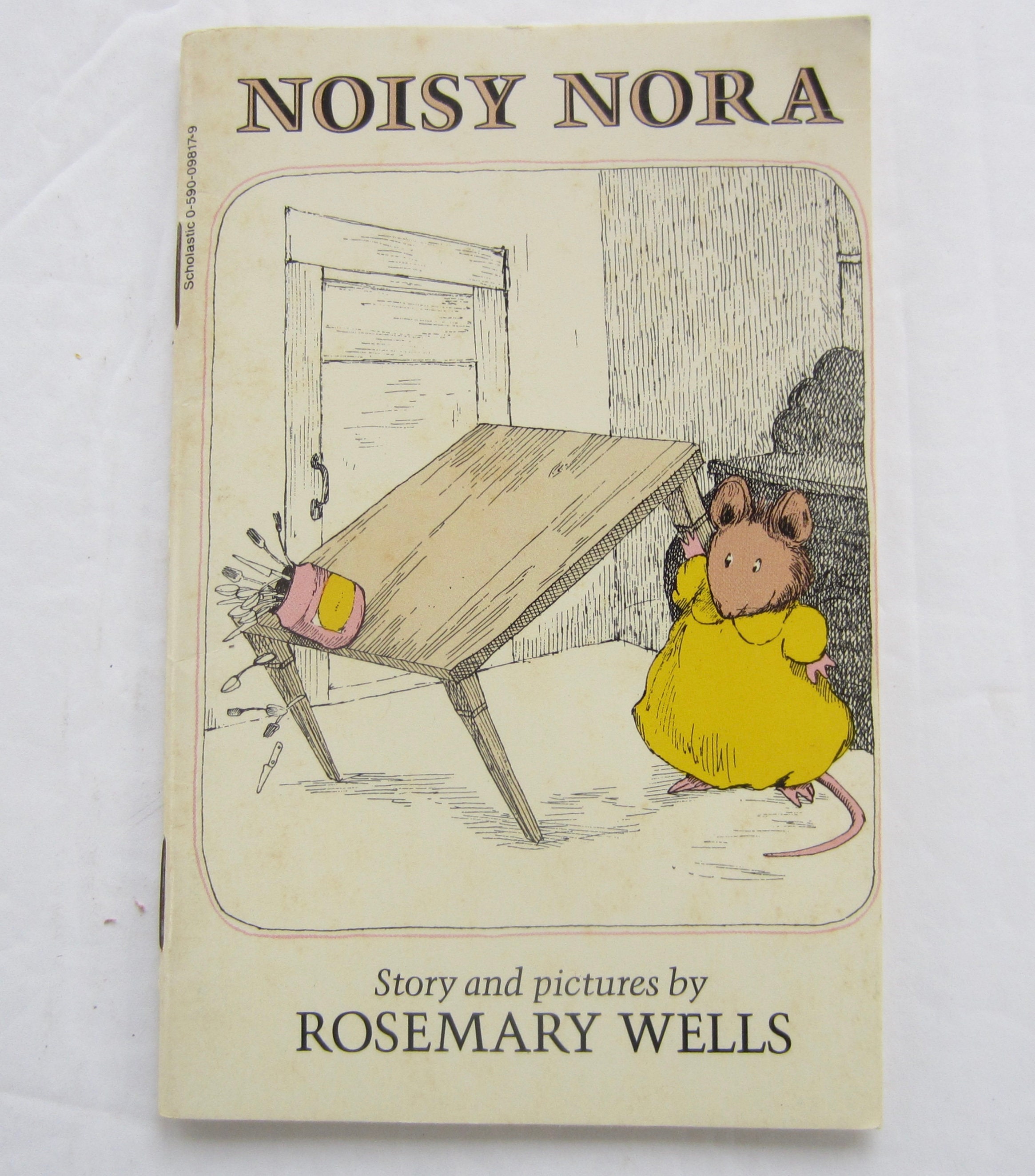 Noisy Nora, Rosemary Wells Vintage Children's Scholastic Paperback Book  Mouse - Etsy