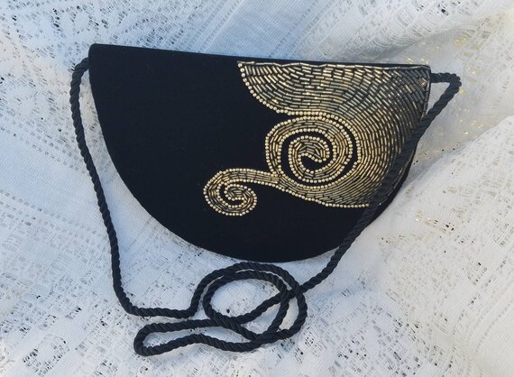 Black velvet beaded bag, vintage velvet and gold … - image 5
