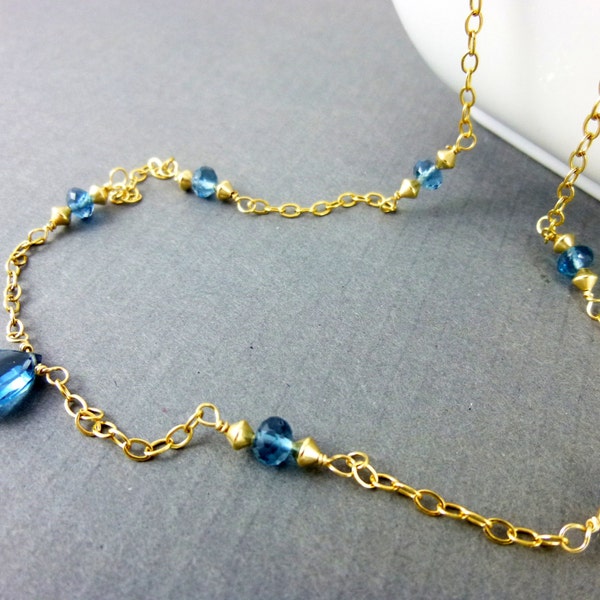 Collar de topacio azul de Londres, joyería fina bañada en oro de 14 k, piedra natal de noviembre, alegría, generosidad, abundancia, piedra del amor y la buena fortuna.