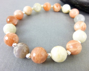 Peach Moonstone Bracelet - Enhances Intuition - Promotes Calmness -  New Beginnings - Inner Growth & Strength -  Stabilizes Emotions