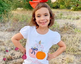 Girl Pumpkin Shirt / Thanksgiving Girl Shirt / Girl Fall Shirt/ Fall Girl Outfit/ Halloween Outfit/ Thanksgiving Outfit/ Fall Applique Shirt