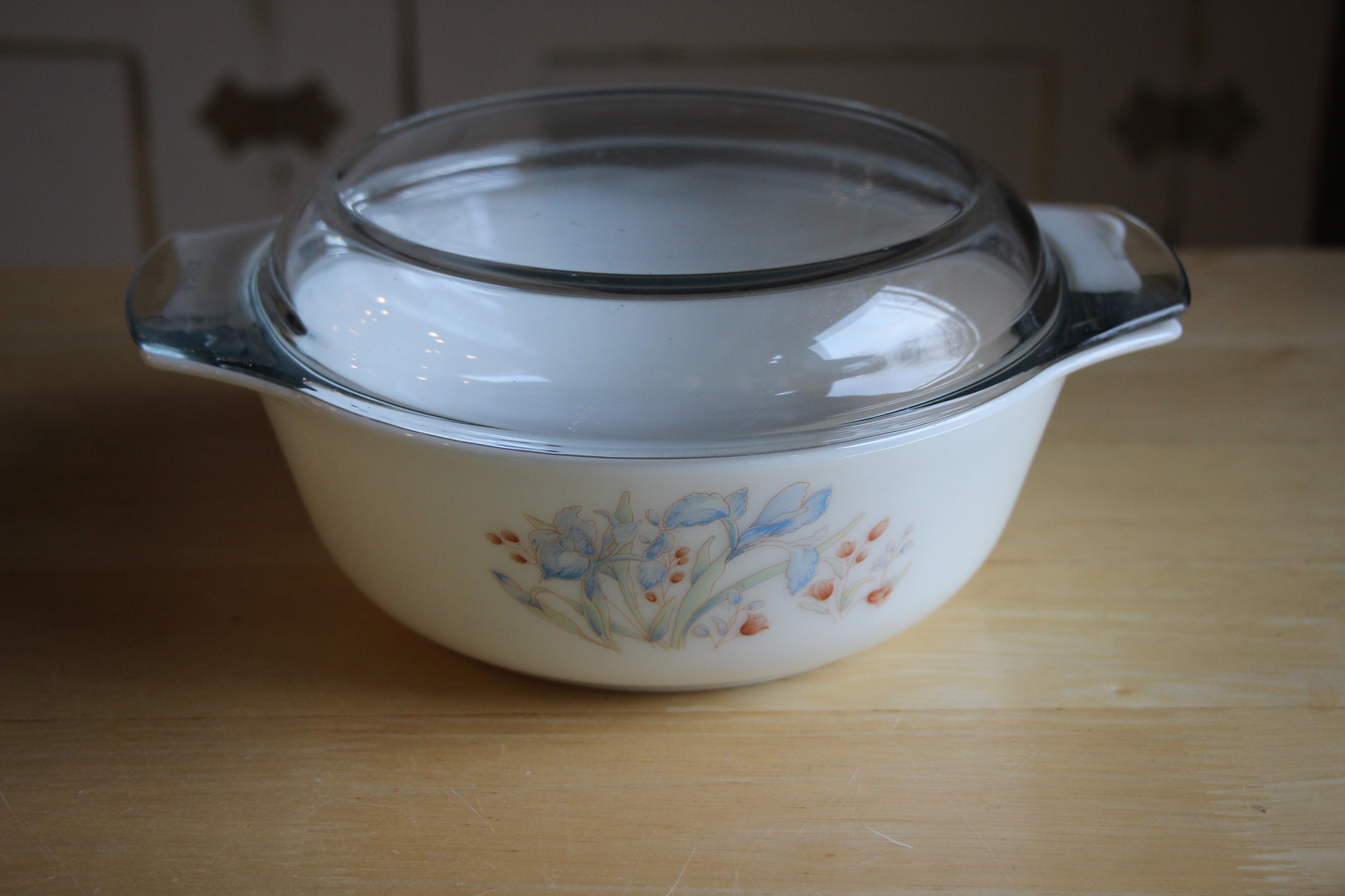 Vintage Pyrex Lidded Casserole Dish Blue Iris Made in England 1.5 Quart Etsy Canada